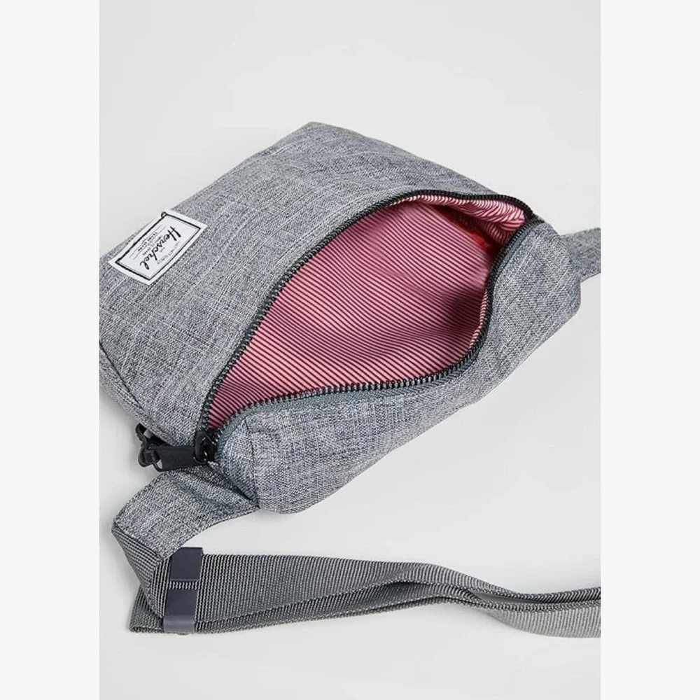 Herschel Fifteen Waist Pack - Picture 6 of 11